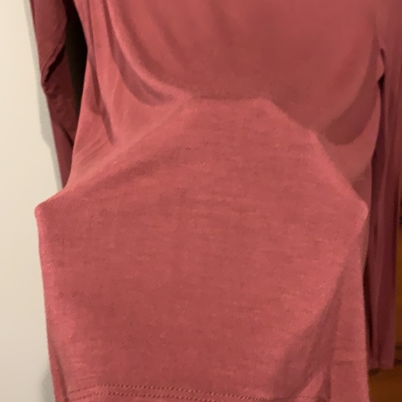 American Eagle Turtle Neck - Picture 2 of 4